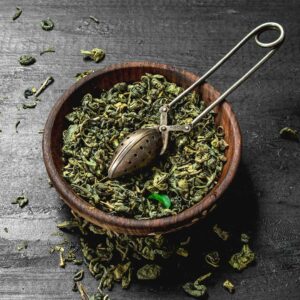 NOVAPRI, gambe gonfie, il rimedio con il tè verde